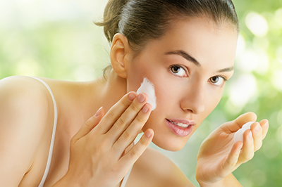 11 Drugstore Face Washes That Really Work